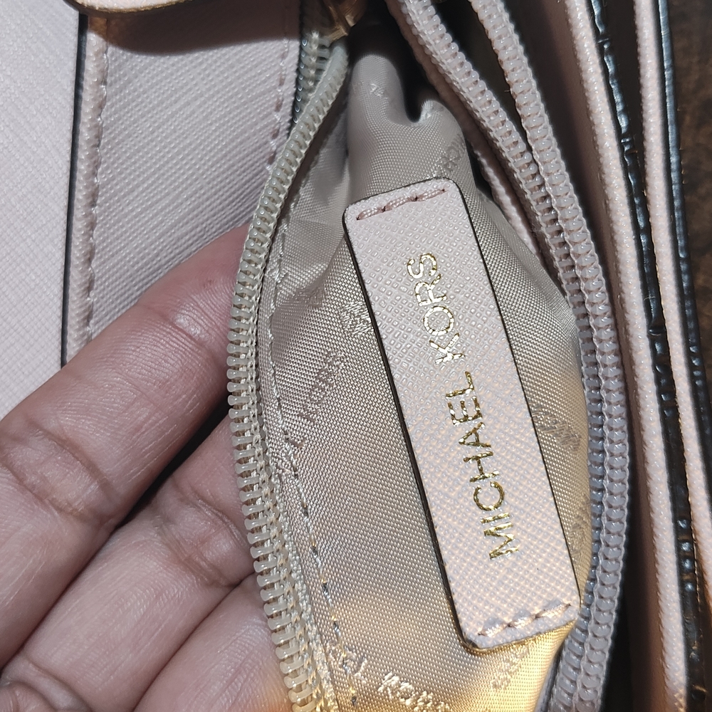 Ted Baker Pink and Gray Clutch with Minimalist Design - Picture 8 of 8
